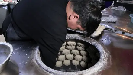 沈阳人好像没几个爱吃的，还有船歌神马的也不算沈阳特色了